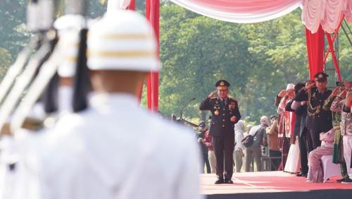 Kapolda Riau di Hari Bhayangkara ke-79: Polri Hadir untuk Layani Masyarakat  